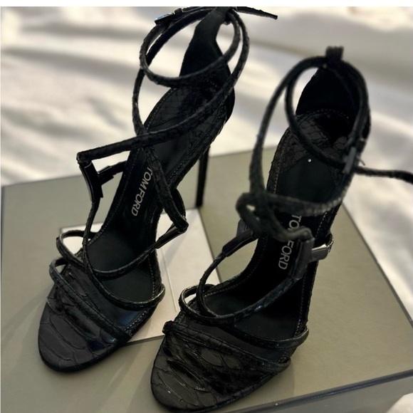 Tom Ford Shoes - Black tom ford heels